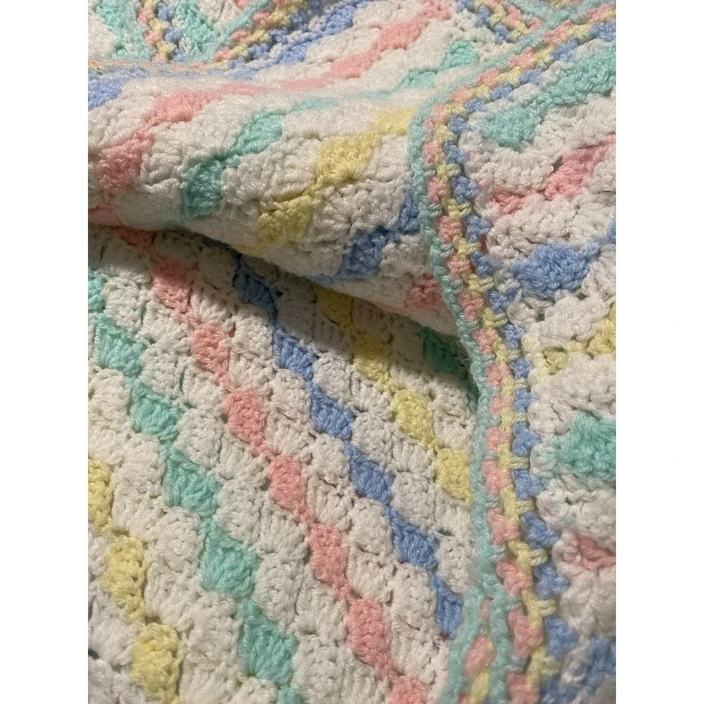 VTG 80s Handmade Crochet Baby Blanket Pastel Rainbow Stripe Shell Stitch Afghan